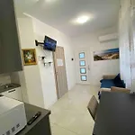 Bilocale A Due Passi Dal Mare * 利尼亚诺萨比亚多罗